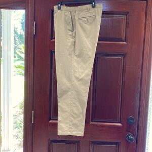 Roundtree & Yorke khaki pants, 36x32